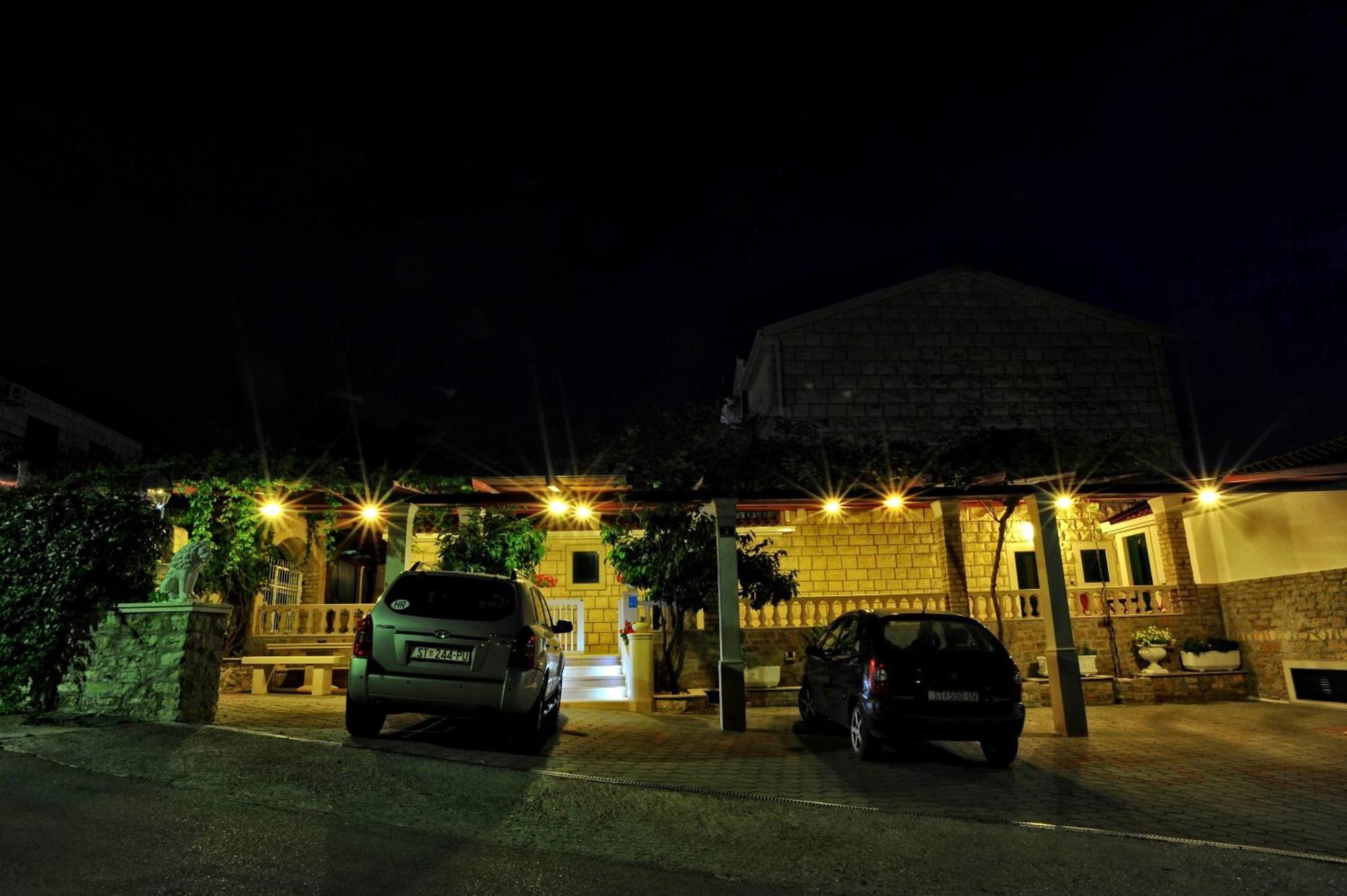 Villa Anni Sutivan Oda fotoğraf